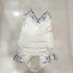 【最高級】ラペルラ LA PERLA シルクキャミ＆タップパンツ セット 38のサムネイル