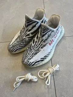 adidas YEEZY 350 ホワイト/ブラック