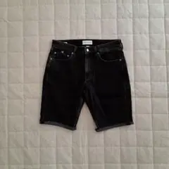 カルバンクライン　ブラック　デニム　ハーフパンツ　ストレッチ　32のサムネイル