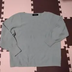 グリーンラメ入り　クードシャンス　ニット