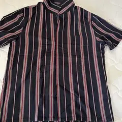 ブラック ストライプシャツ