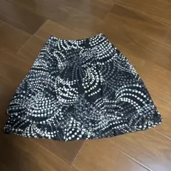 【INDIVI】シフォン黒と白のドット柄 フレアスカート(サイズ36)