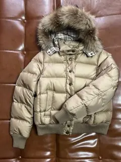 BURBERRY フード付きダウンジャケット フード取り外し可能 ファー
