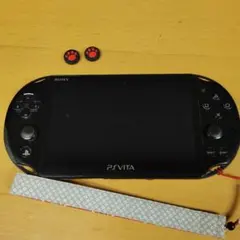 SONY PS Vita pch-2000本体 ブラック 傷あり、充電器付き