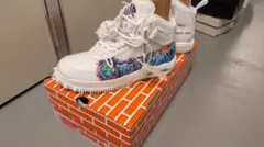 Off-White Nike Air Force 1 Mid SPのサムネイル
