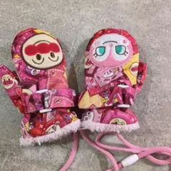 子供用アンパンマン、ドキンちゃん柄ミトン