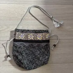 ツイード、刺繍リボン、巾着バッグ、ハンドメイド作品