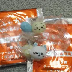 ちいかわ　映画　入場者特典 第6弾 チャームミニフィギュア うさぎ モモンガ2個