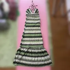ジグザグ模様（シェブロン）ニットマキシワンピース　ライトグリーン