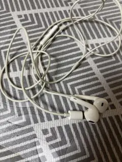 Apple EarPods ホワイト 3.5mmジャック