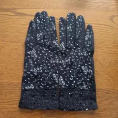 新品・未使用　花柄レース付き手袋 黒(滑り止め付き)