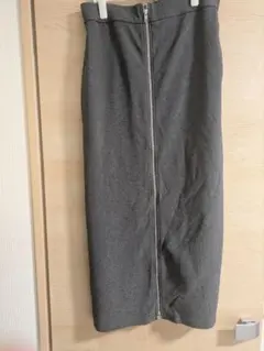 GU ジーユー フロントジップナローロングスカートQ グレー　XL