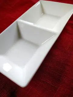 ♥パーティーに♥多種多様対応⬛嬉しい二つ仕切皿⬛新品・未使用3皿