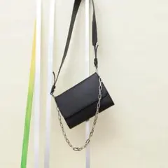 【美品】BIGOTRE LETTER 　ショルダーバッグのサムネイル