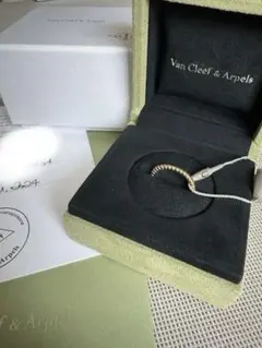 【SummerSALE中】ヴァンクリーフ　ペルレ YG 51 SummerSALE中】ヴァンクリーフペルレ YG 51