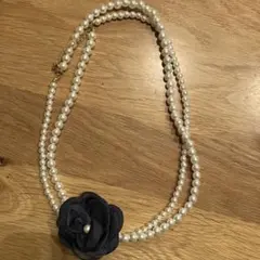 ホワイトパール・ネイビーフラワーネックレス