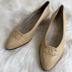 CHANEL シャネル ココマーク レザー パンプス ベージュ 36サイズのサムネイル