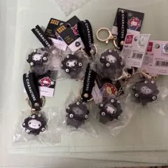 最終値下げ！黒ミャクミャク　サンリオ　立体なりきりキーホルダー7種類コンプリート