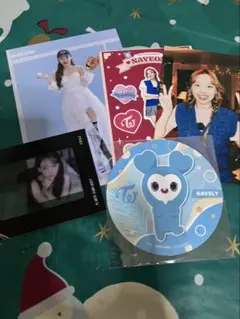 TWICEコースター フラットガシャポン】TWICE LOVELYS × SANRIO CHARACTERS クリアラバー