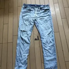 スリムフィットジーンズ