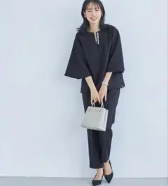 美品)ブラック　七分袖 トップス Aライン