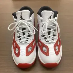 「中古品」AIR JORDAN 11 RETRO LOW IE ホワイト／レッド