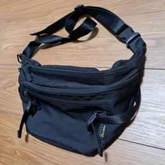 ローリーズファーム　ボディバッグ