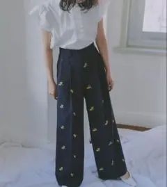 神戸レタス　花柄刺繍パンツ
