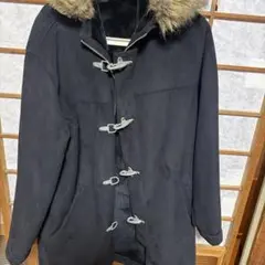 黒いダッフルコート フード付き