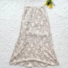 アースミュージックアンドエコロジー　花柄フレアスカート　ロング丈　F 大人可愛い