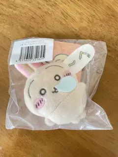 ちいかわ うさぎだらけくじ　E賞　ぐ〜　ぬいぐるみバッジ