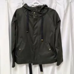 マウンテンパーカーフード付きジャケット