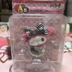 マイメロディ・クロミ 50周年・20周年記念フィギュア値下げしました