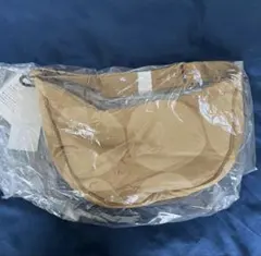 新品　UNIQLO×マリメッコ ラウンドミニショルダーバッグ ベージュ