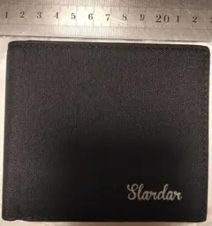 Slardar 二つ折り財布 黒