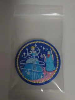 Disney刺繍缶バッジ「シンデレラ」