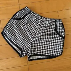 ★美品★パラディーゾ　ショートパンツのサムネイル