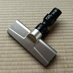 トルネオ　付属品　電動ふとんブラシ　VC-MG900 TOSHIBAトルネオV VC-MG900 電動ふとんブラシ - メルカリ