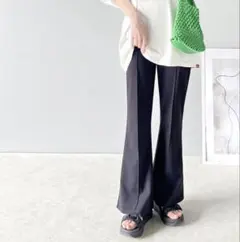 フレアパンツ 黒