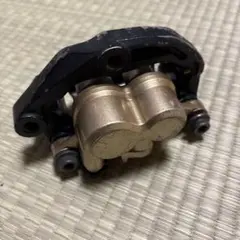 RZ50 RA01J純正フロントキャリパーのサムネイル