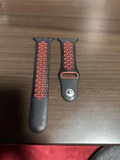 ZENGYQI コンパチブル Apple Watch バンド 黒／赤