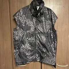 アディダスバイステラマッカートニー　ジレ　M 未使用に近い