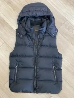 [美品]MOORER VERMEER-OS ダウンベスト VERMEER-OS（MILITARE）：イタリアで生まれた、ラグジュアリ ベスト