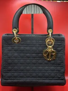 ディオール キルティングバック ブラック【値下げSALE中】 2025年最新】dior キルティング バッグの人気アイテム - メルカリ