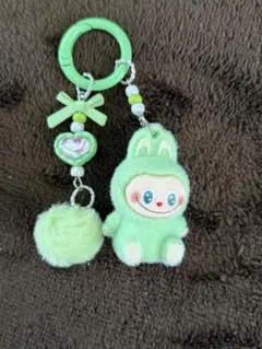 ラブブ　キーホルダー　新品未使用　labubu 緑　グリーン