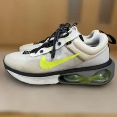 希少モデル！　NIKE ナイキ AIRMAX2021 SMTWHT/VOLTのサムネイル