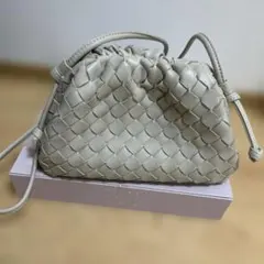 レザーショルダーバッグ(ウーブン　グレース　バッグ)