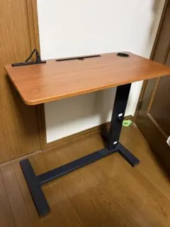 木目調パソコンデスク ケーブル管理機能付き　折りたたみ式昇降デスク　タイヤ付き