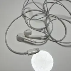 Lightningコネクタ インイヤーイヤフォン ホワイト