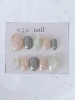 No.623ベリーショート　ネイルチップ　グリーンニュアンス　マグネット　春